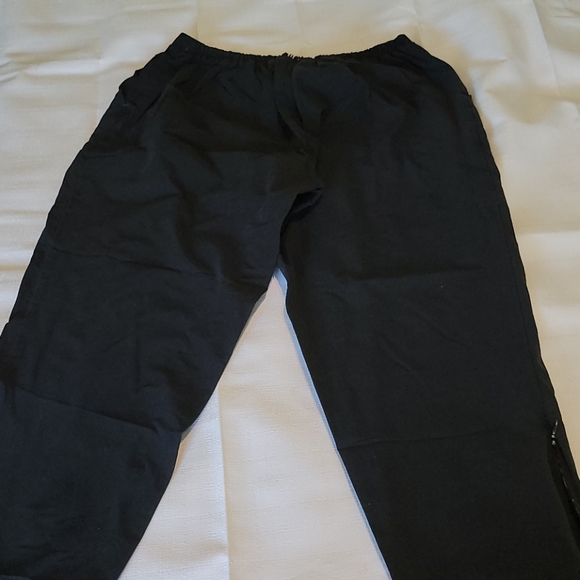 Adidas black vintage loose capris women's medium - Picture 6 of 10
